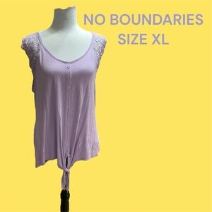 NO BOUNDARIES WOMENS PULLOVER TOP SIZE XL GENTLY WORN